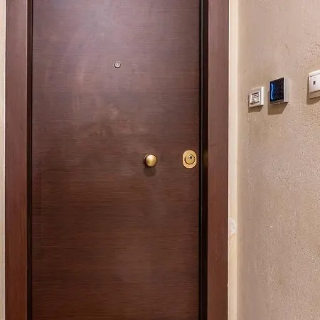 Serenity & Luxury - Elegant 2br In Kifisia's Center Apartment