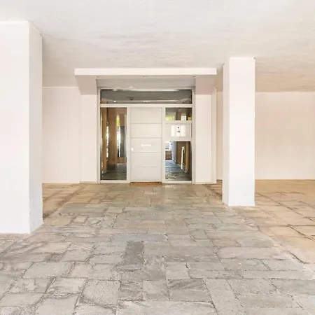 Serenity & Luxury - Elegant 2br In Kifisia's Center Apartment